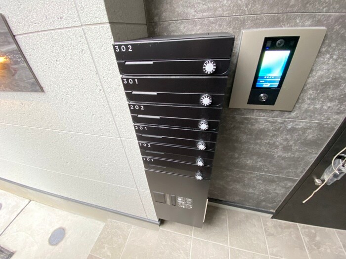 ＲＥＶＩＴＡ京都西京極の物件外観写真