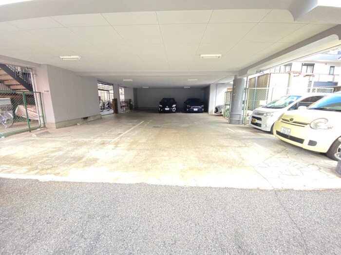 ラ・ミレ－ネの物件外観写真