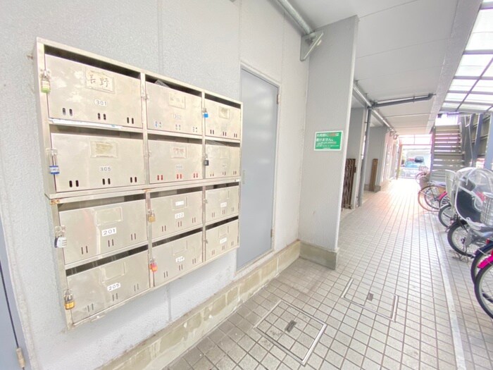 ラ・ミレ－ネの物件外観写真