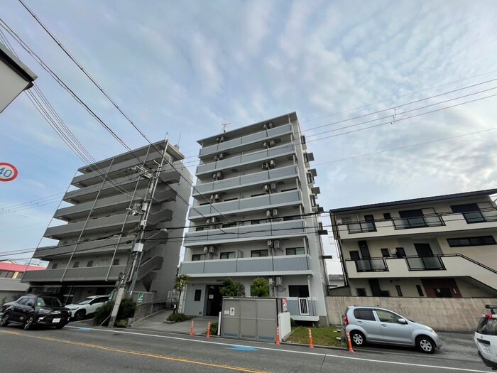 プリモ中桜塚の物件外観写真