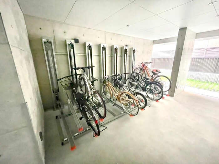 MAIN STAGE The Base Frontの物件外観写真