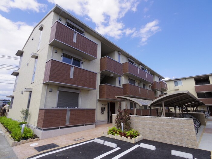 カーサルミノサ　ウーノの物件外観写真