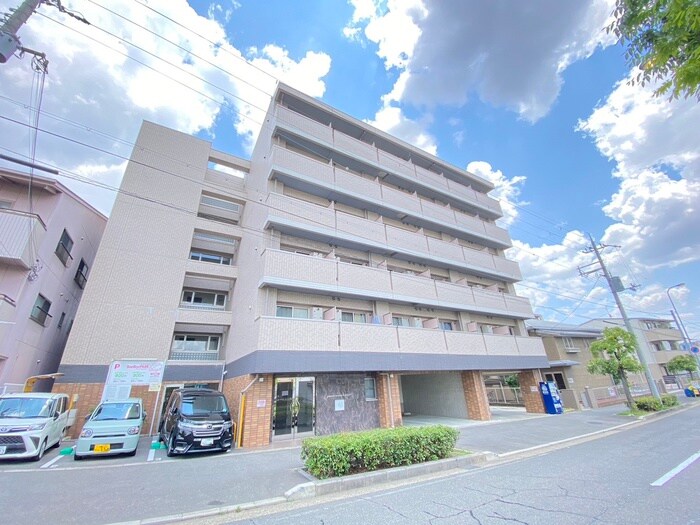 グランレブリー太秦天神川の物件外観写真