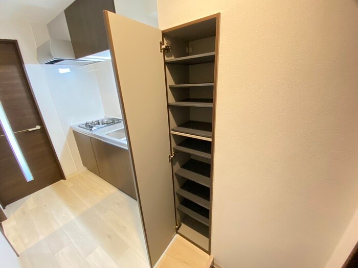 グランレブリー太秦天神川の物件内観写真