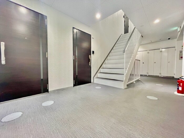 プレシャス中宮の物件外観写真