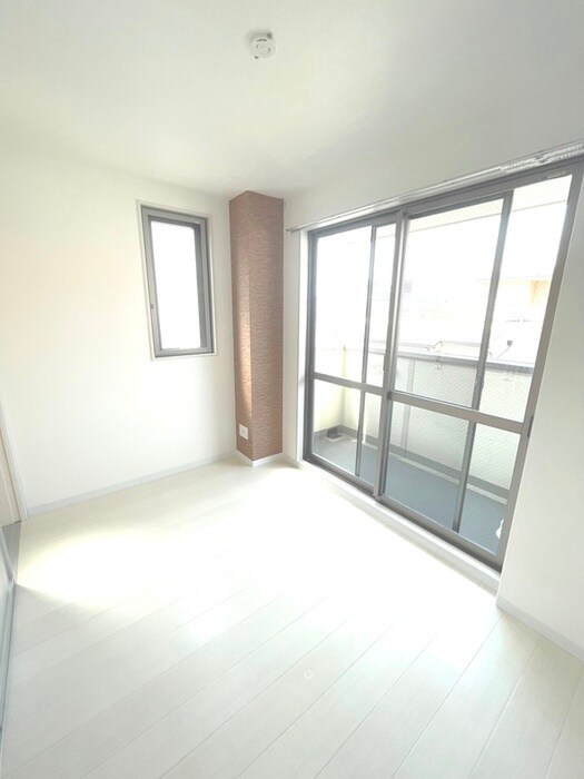 プレシャス中宮の物件内観写真