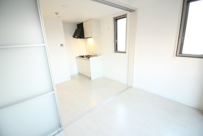 プレシャス中宮の物件内観写真