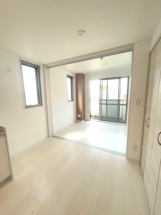 プレシャス中宮の物件内観写真