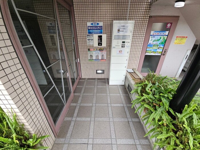 東大阪レヂデンスの物件外観写真