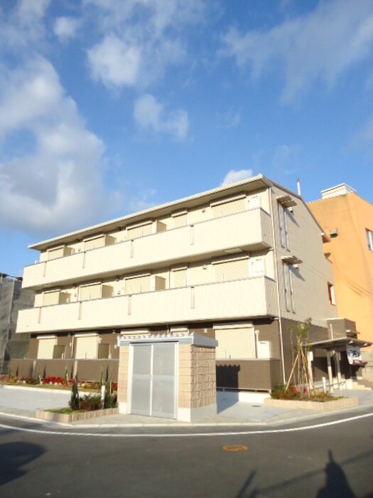 メゾンジュネスの物件外観写真