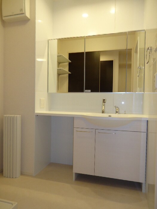 メゾンジュネスの物件内観写真