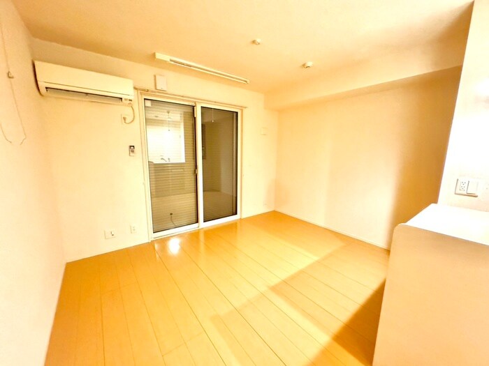 メゾンジュネスの物件内観写真