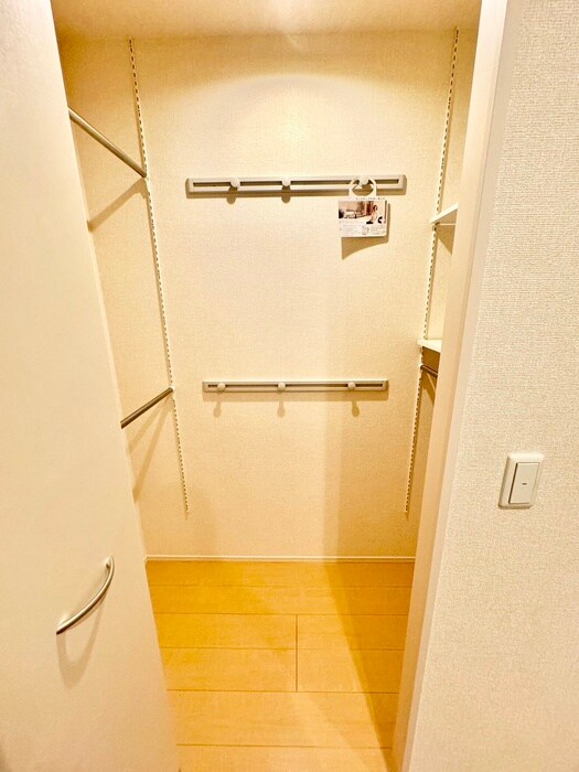 メゾンジュネスの物件内観写真