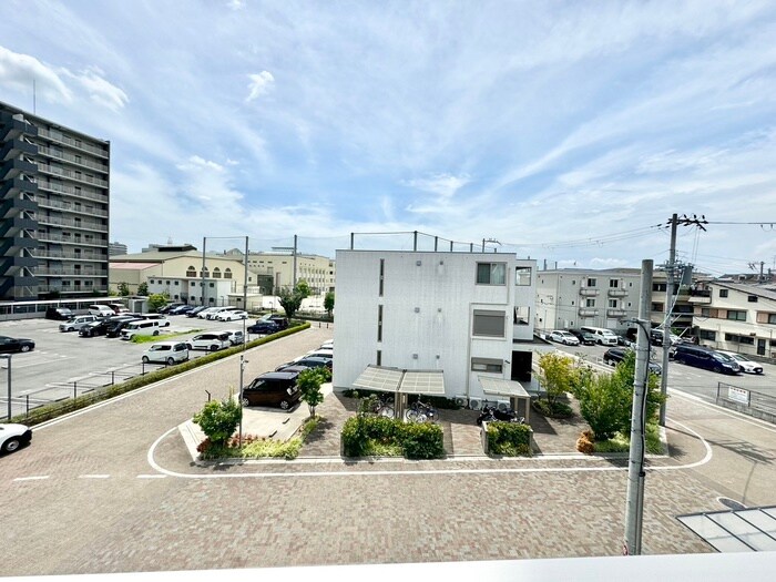 メゾンジュネスの物件内観写真