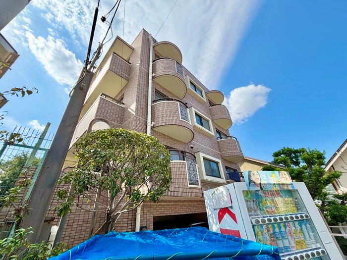 ＣＯＺＹ西宮の物件外観写真