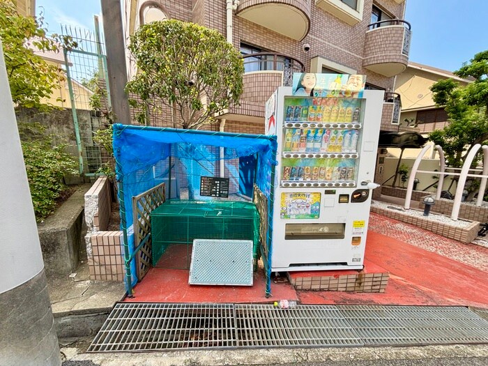 ＣＯＺＹ西宮の物件外観写真