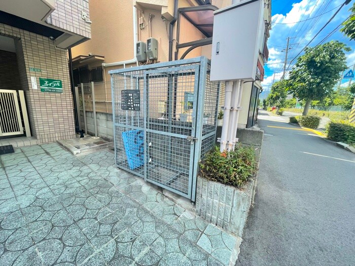 サンリッチの物件外観写真