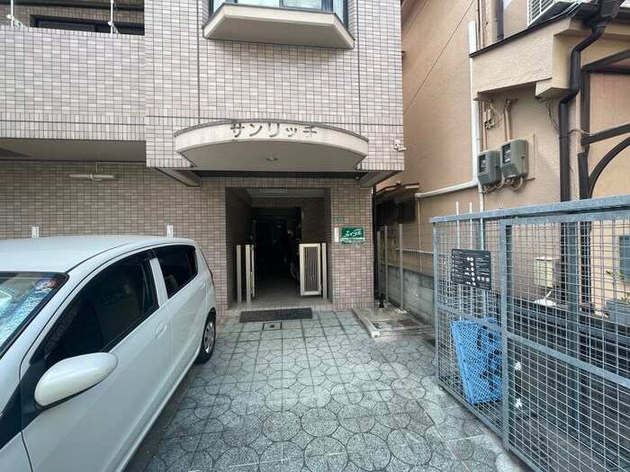 サンリッチの物件外観写真