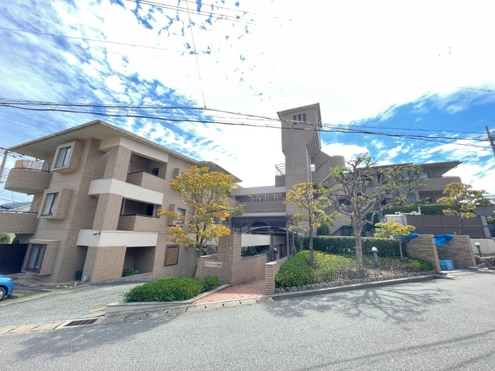 ガーデンヒル苦楽園の物件外観写真