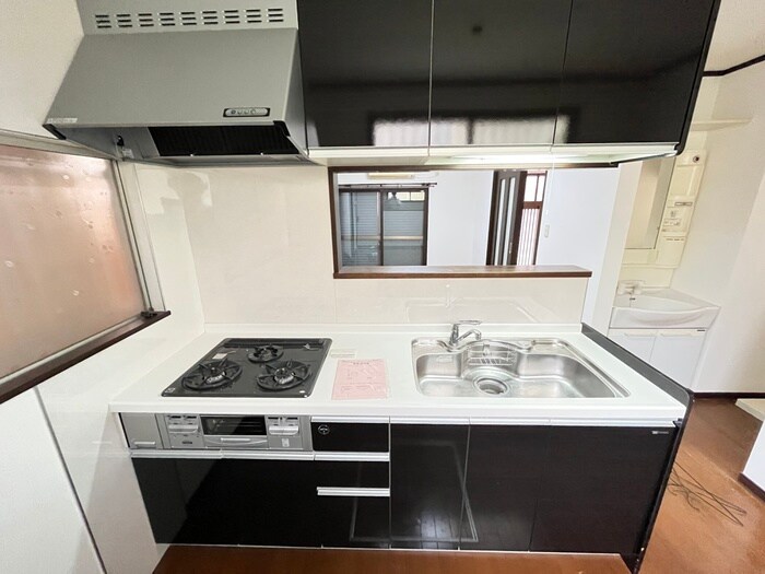 平池町一戸建の物件内観写真