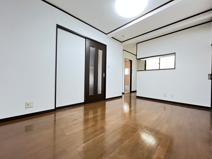 平池町一戸建の物件内観写真