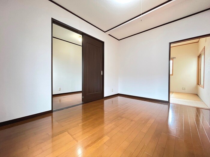 平池町一戸建の物件内観写真