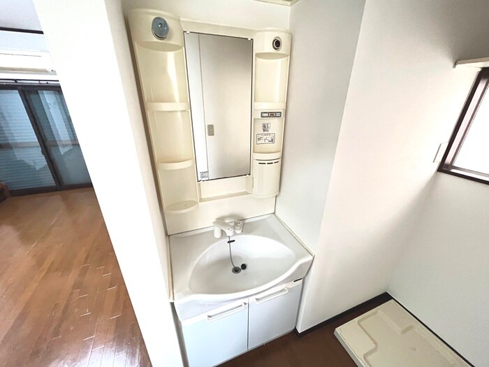 平池町一戸建の物件内観写真