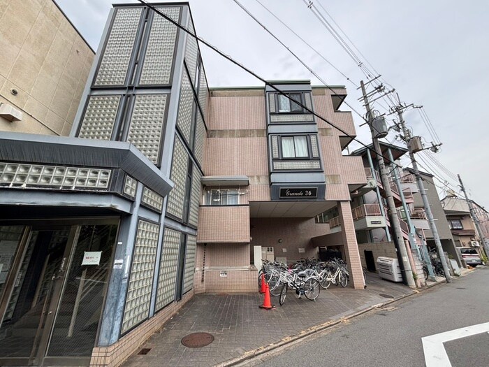 グランデ36の物件外観写真
