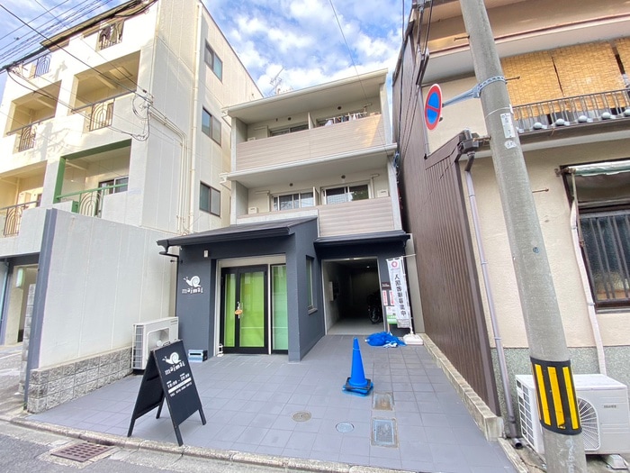 ドーリアNIJO駅東の物件外観写真