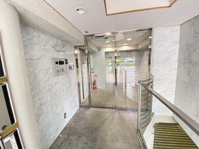 Blanc Neige四条大宮の物件外観写真