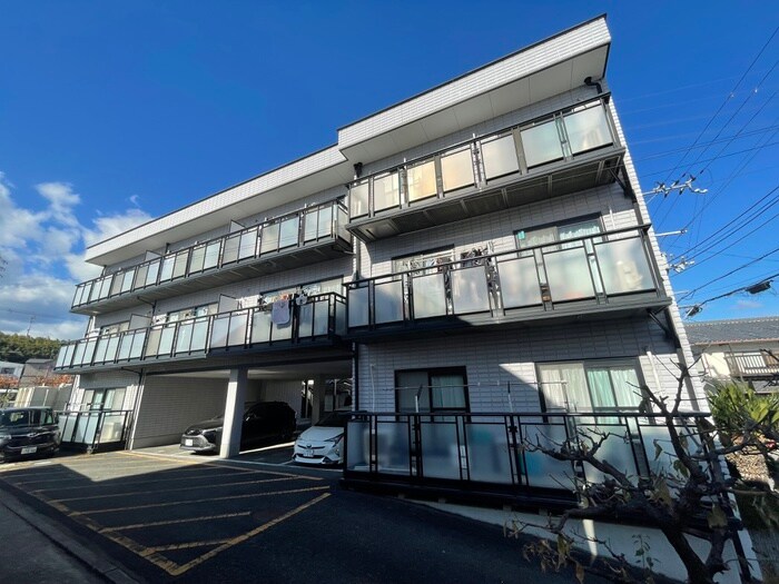 ヴィラアバンセの物件外観写真