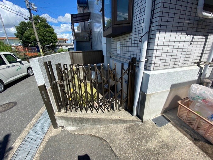 ヴィラ田辺２号館の物件外観写真