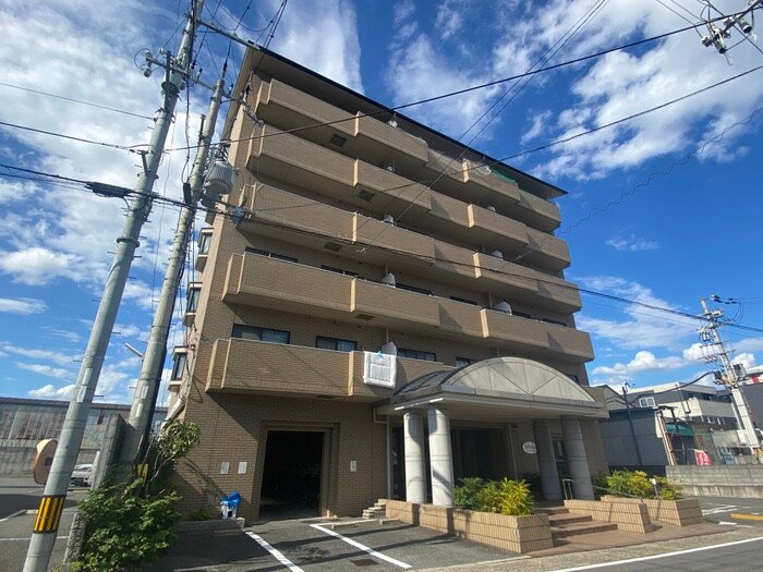 ウエストウイング嵯峨の物件外観写真