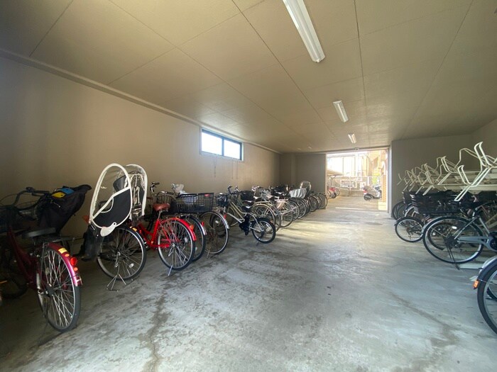 ウエストウイング嵯峨の物件外観写真