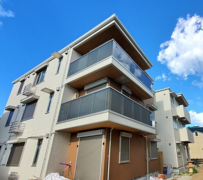 Famille八尾東の物件外観写真