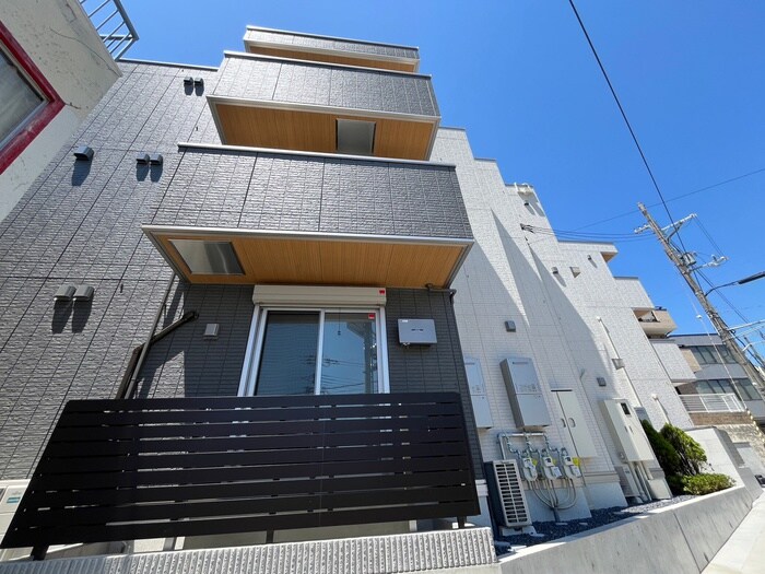 アンベリールの物件外観写真