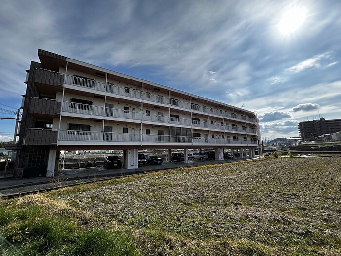 サンコート長尾の物件外観写真