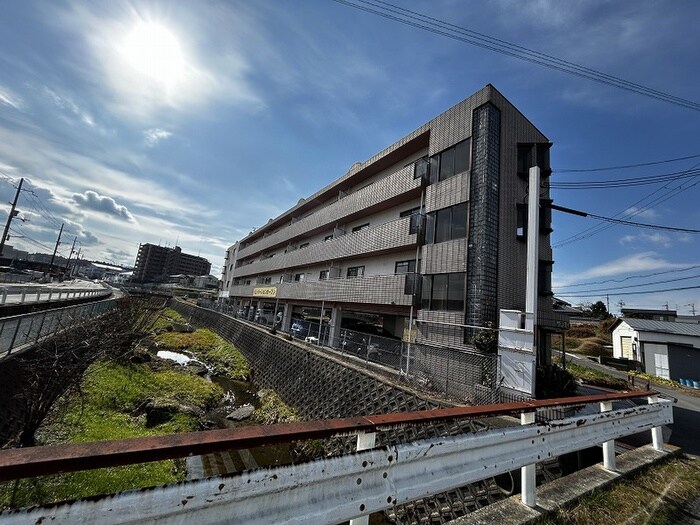 サンコート長尾の物件外観写真