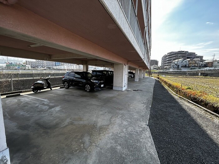 サンコート長尾の物件外観写真