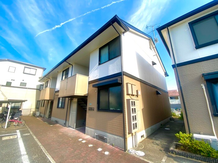 マドレ・ミホの物件外観写真