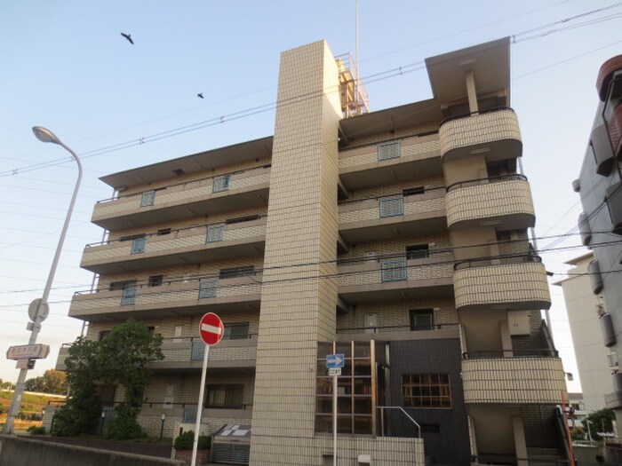 カルム緑地の物件外観写真