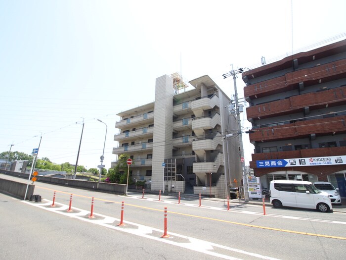 カルム緑地の物件外観写真