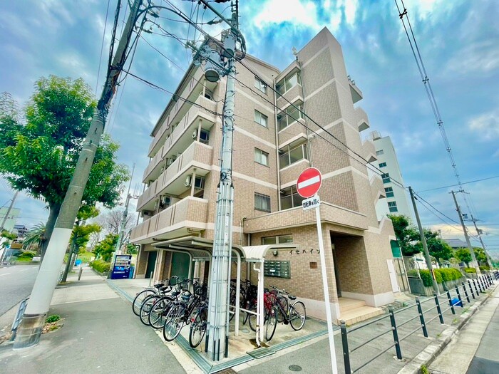 イセハイツの物件外観写真