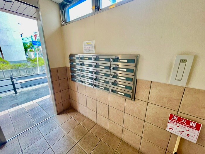 イセハイツの物件外観写真