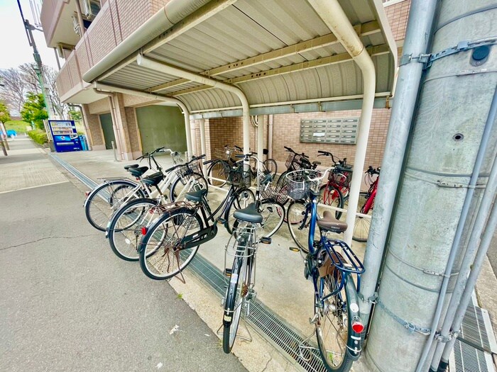 イセハイツの物件外観写真