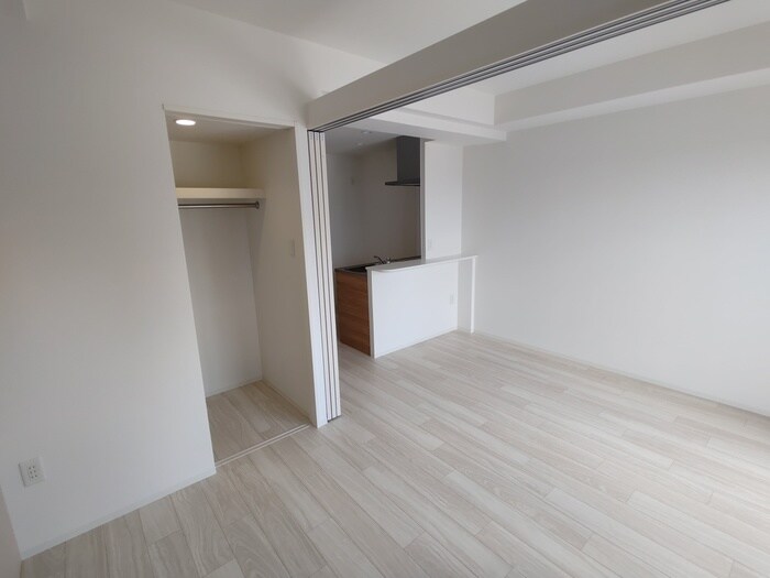 セレニテ江坂グランデの物件内観写真