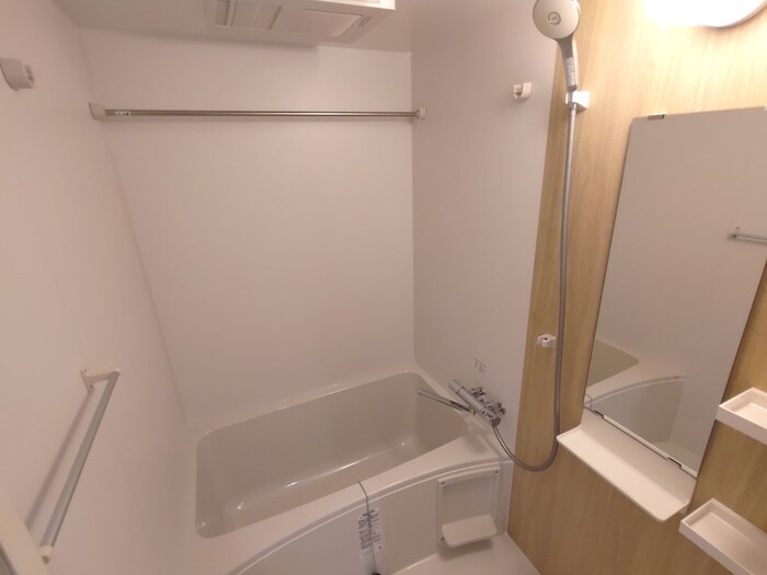 セレニテ江坂グランデの物件内観写真