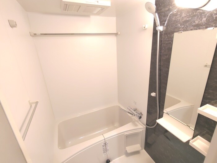 セレニテ江坂グランデの物件内観写真