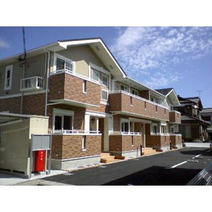 フレスク－ラの物件外観写真