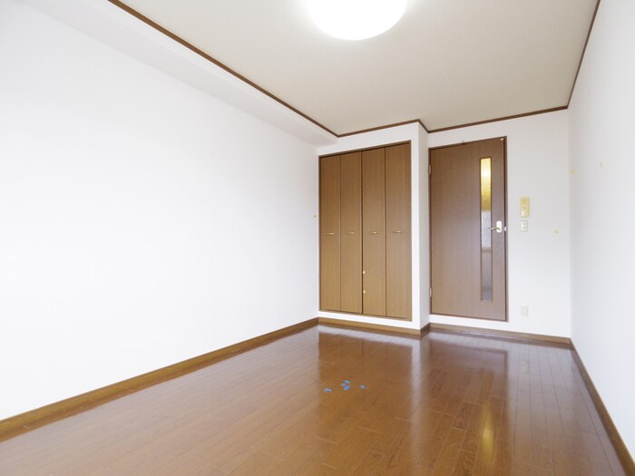 トラスト伏見の物件内観写真